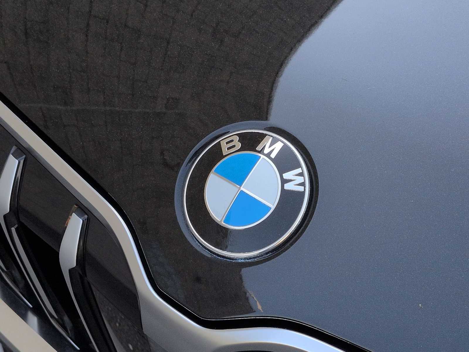 Thumbnail: 2023 BMW X1 - 12