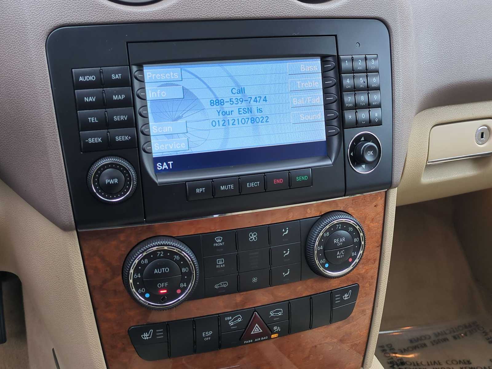 Thumbnail: 2006 Mercedes-Benz M-Class - 27