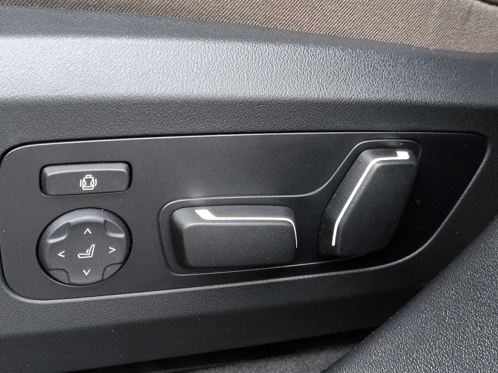 Thumbnail: 2026 BMW X3 - 18