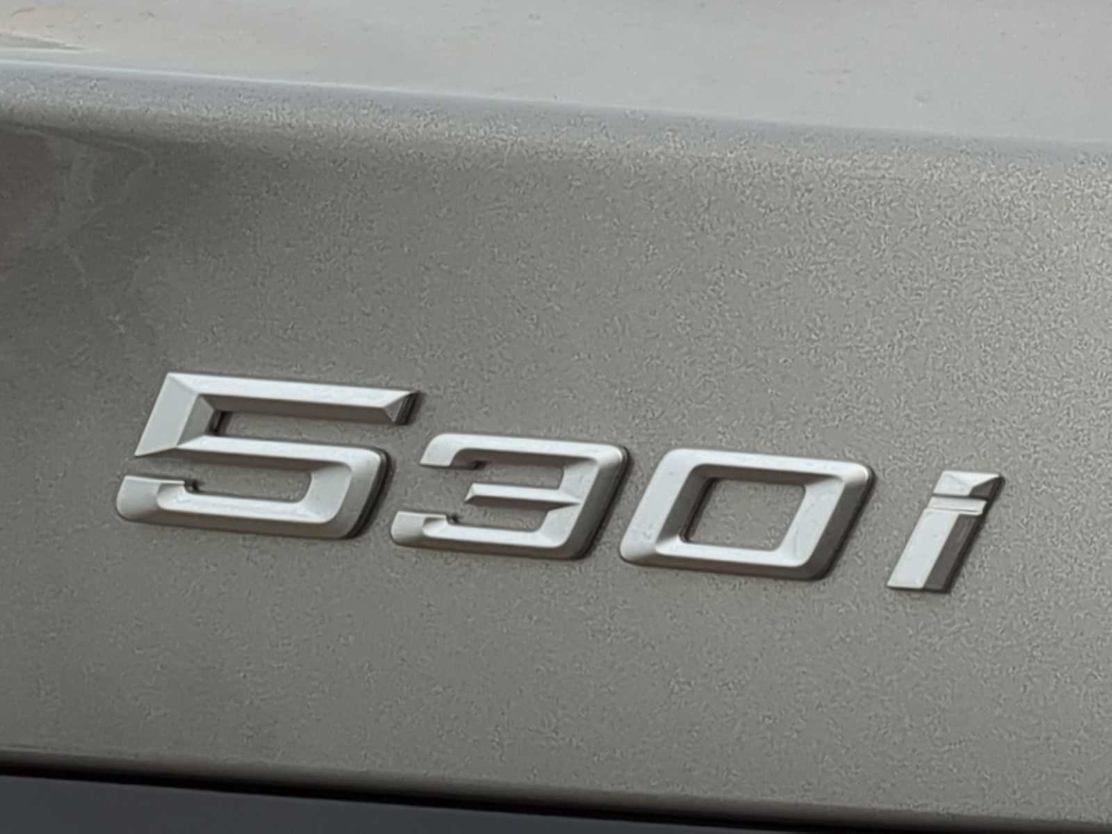 Thumbnail: 2026 BMW 5 Series - 12