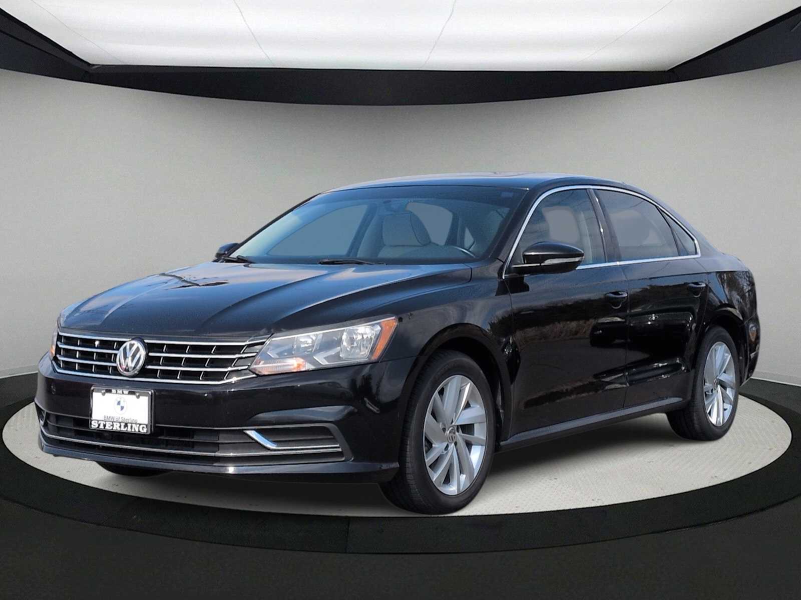 Thumbnail: 2018 Volkswagen Passat - 4