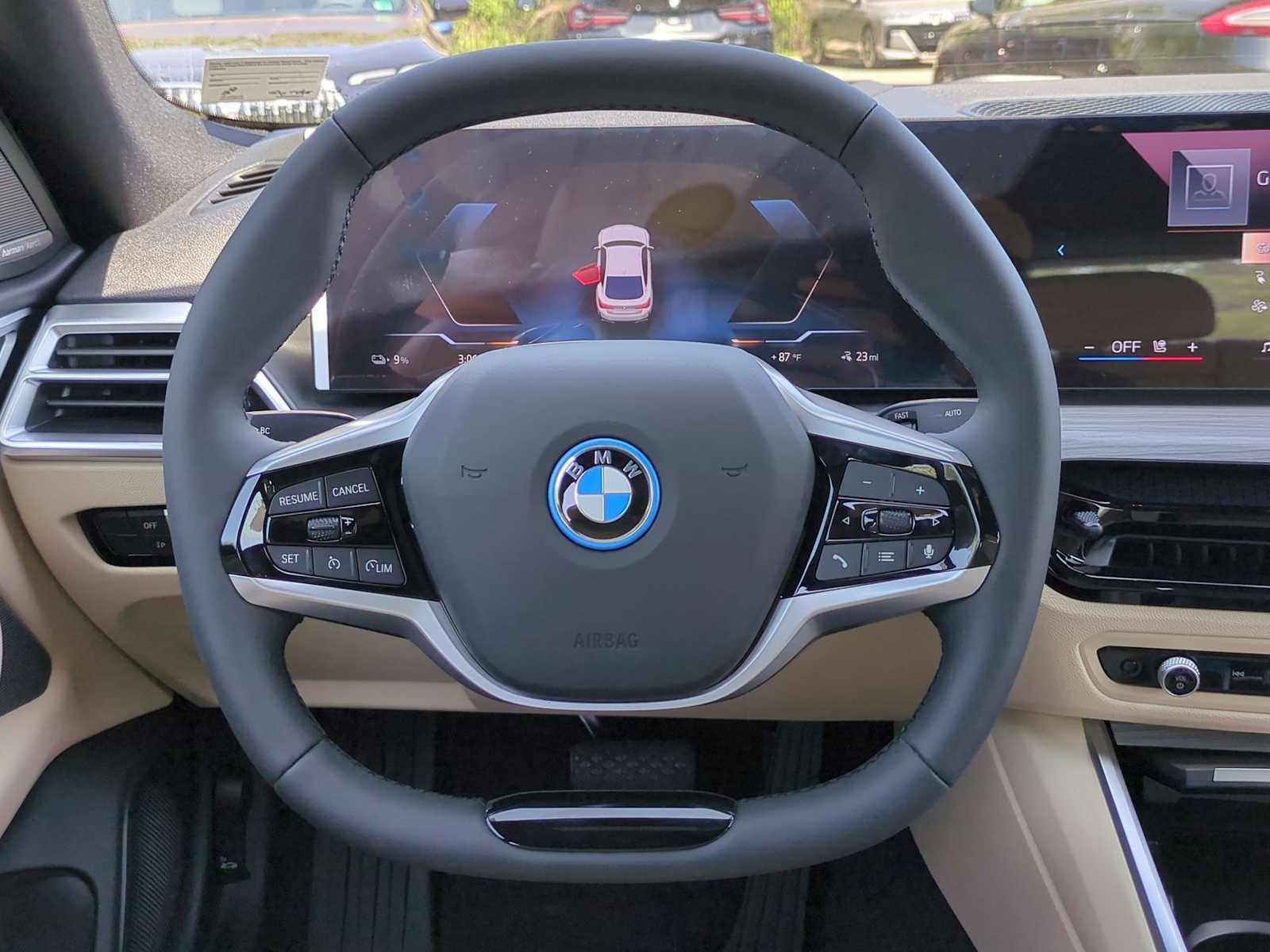 Thumbnail: 2025 BMW i4 - 25