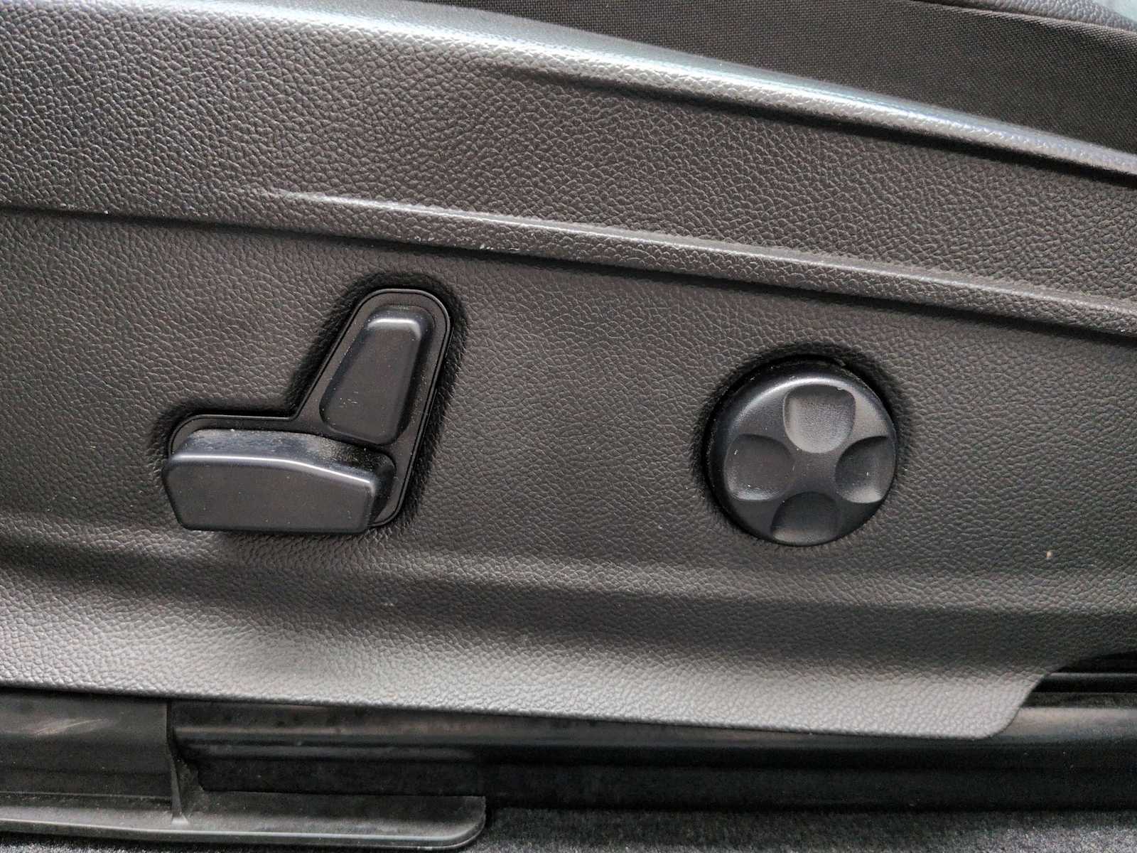 Thumbnail: 2019 Alfa Romeo Stelvio - 18