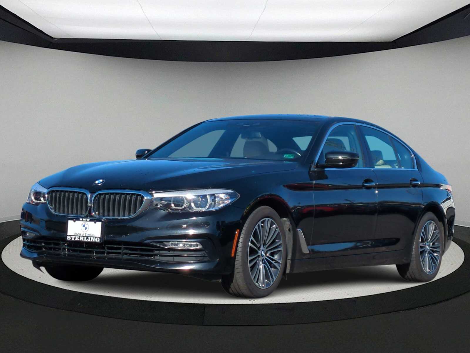 Thumbnail: 2017 BMW 5 Series - 4