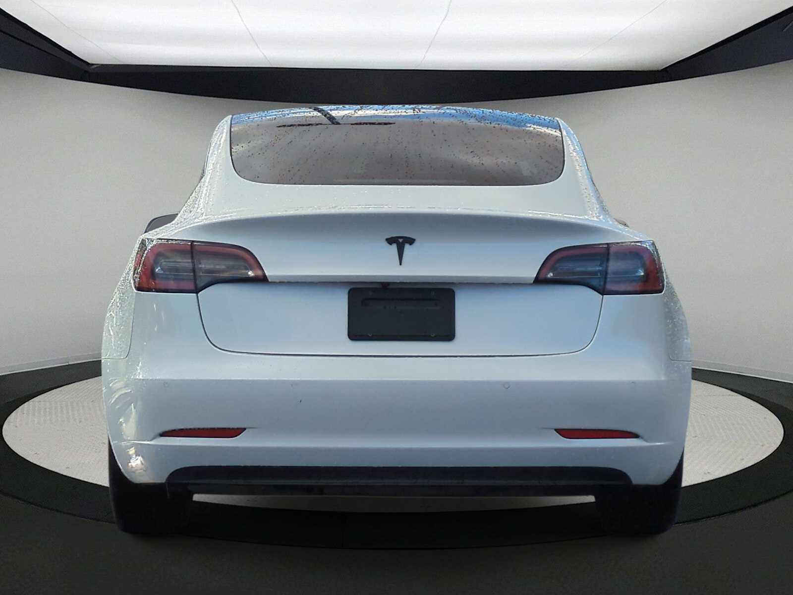 Thumbnail: 2021 Tesla Model 3 - 7