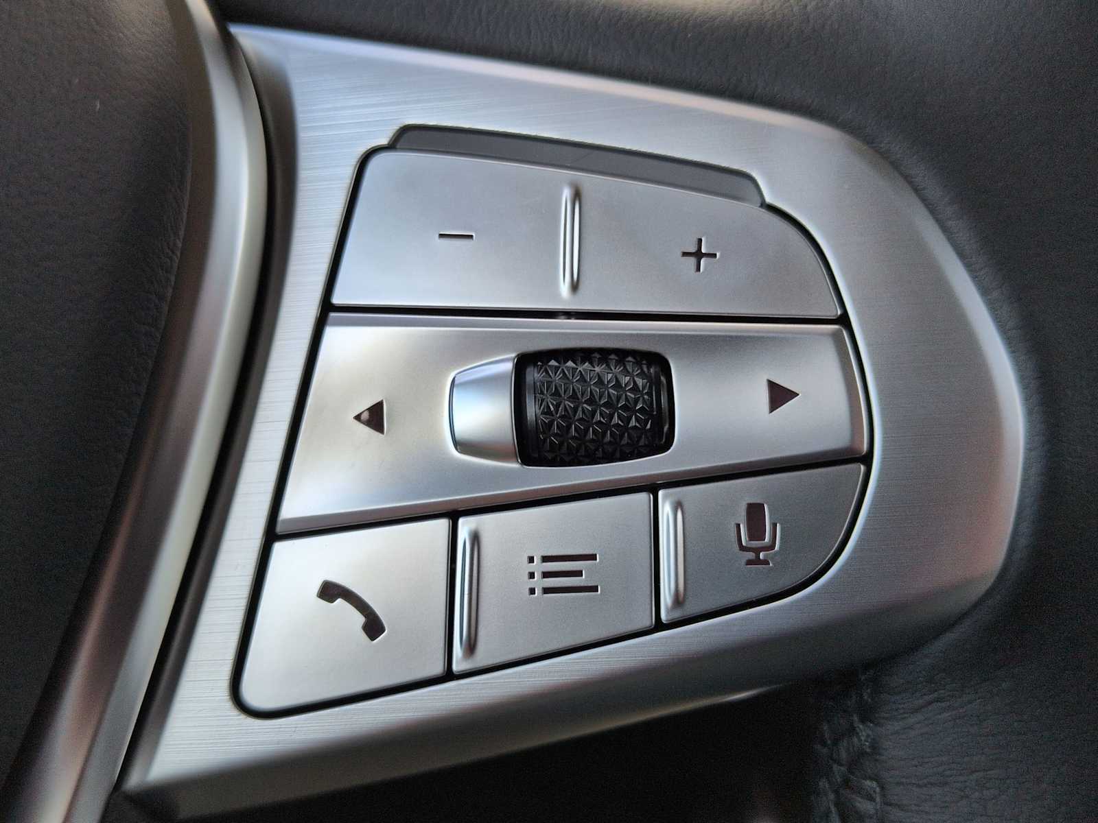 Thumbnail: 2026 BMW X7 - 27