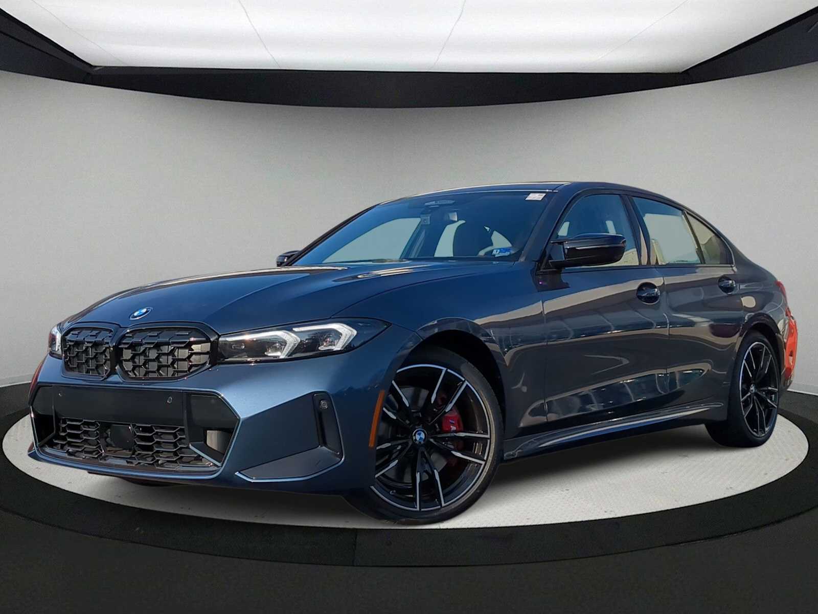 Thumbnail: 2026 BMW 3 Series - 1