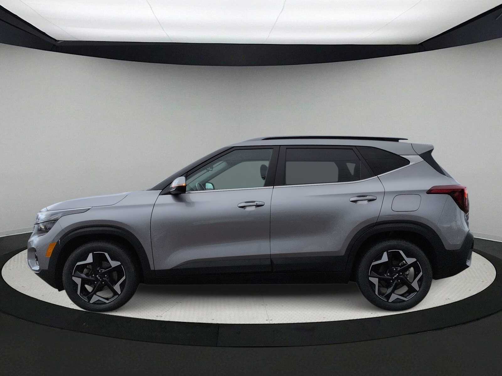 Thumbnail: 2024 Kia Seltos - 5
