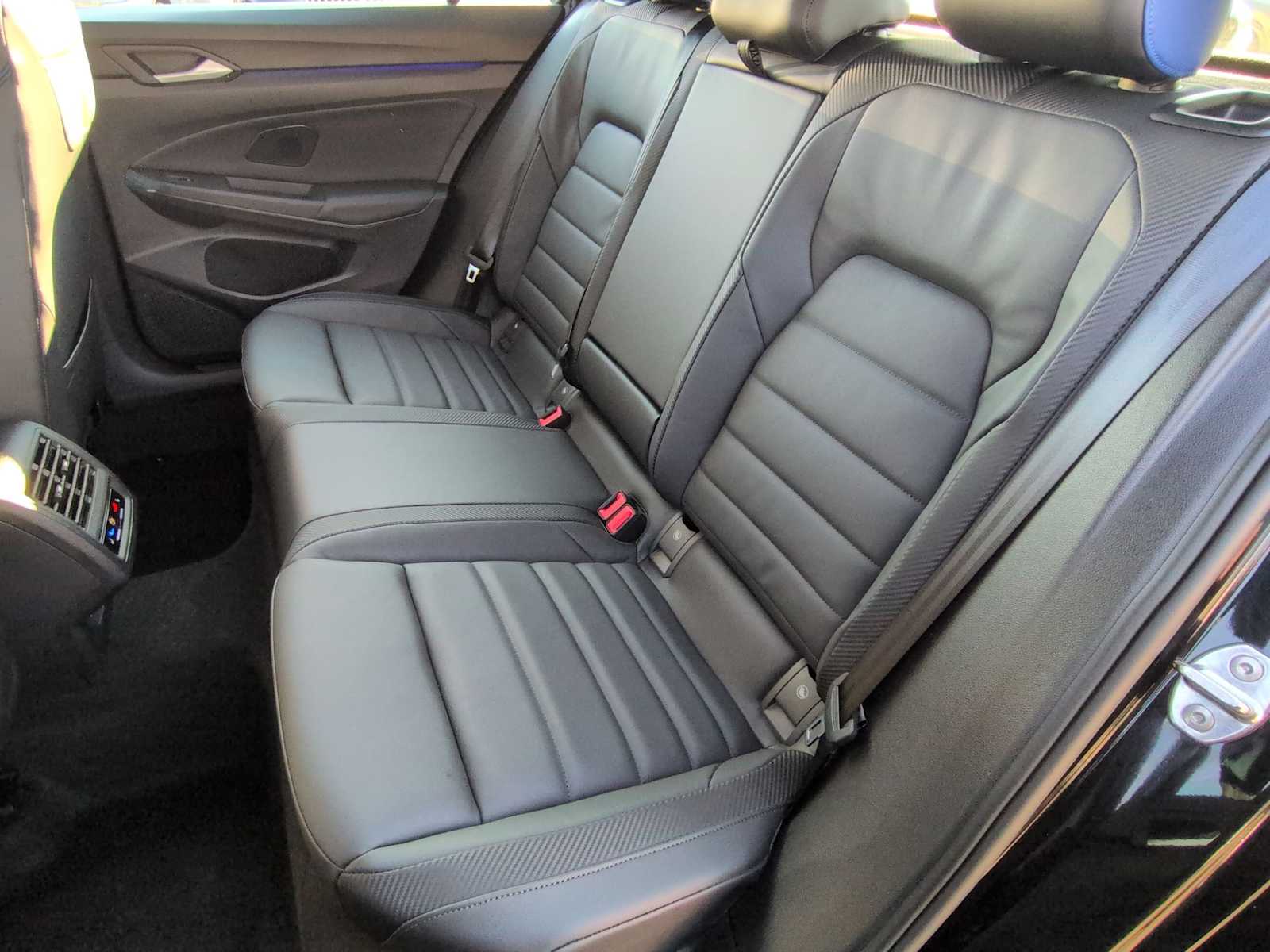 Thumbnail: 2024 Volkswagen Golf - 19