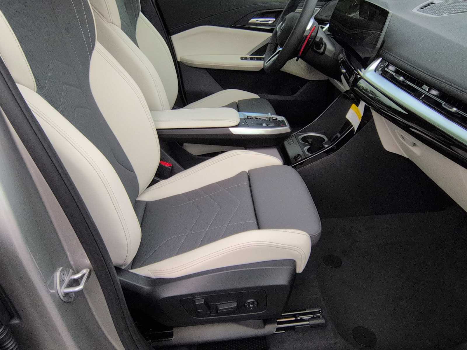Thumbnail: 2026 BMW X1 - 25