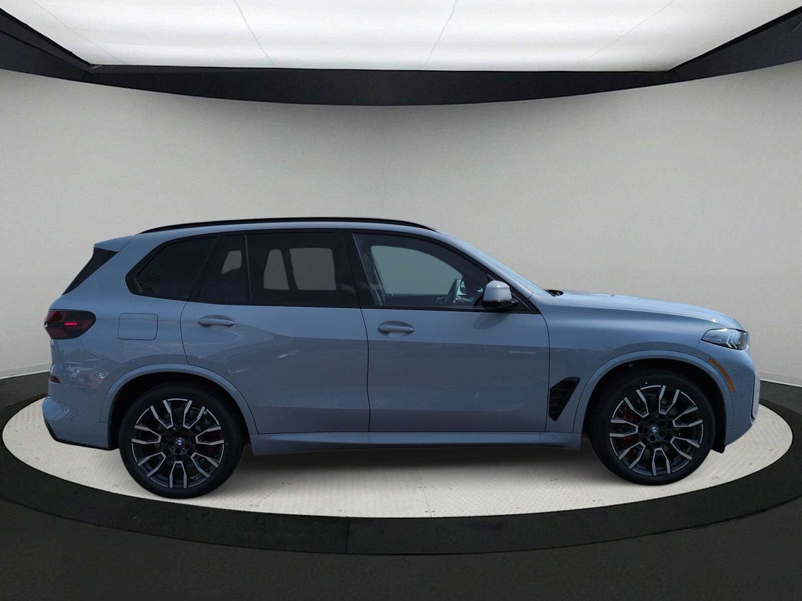 Thumbnail: 2026 BMW X5 - 9