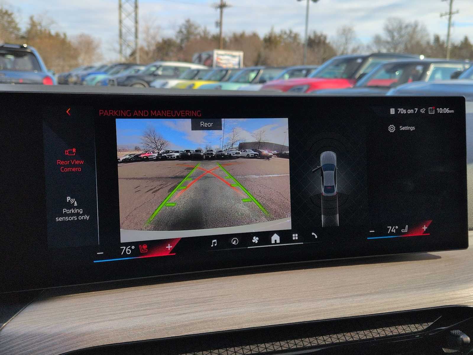 Thumbnail: 2025 BMW i4 - 32