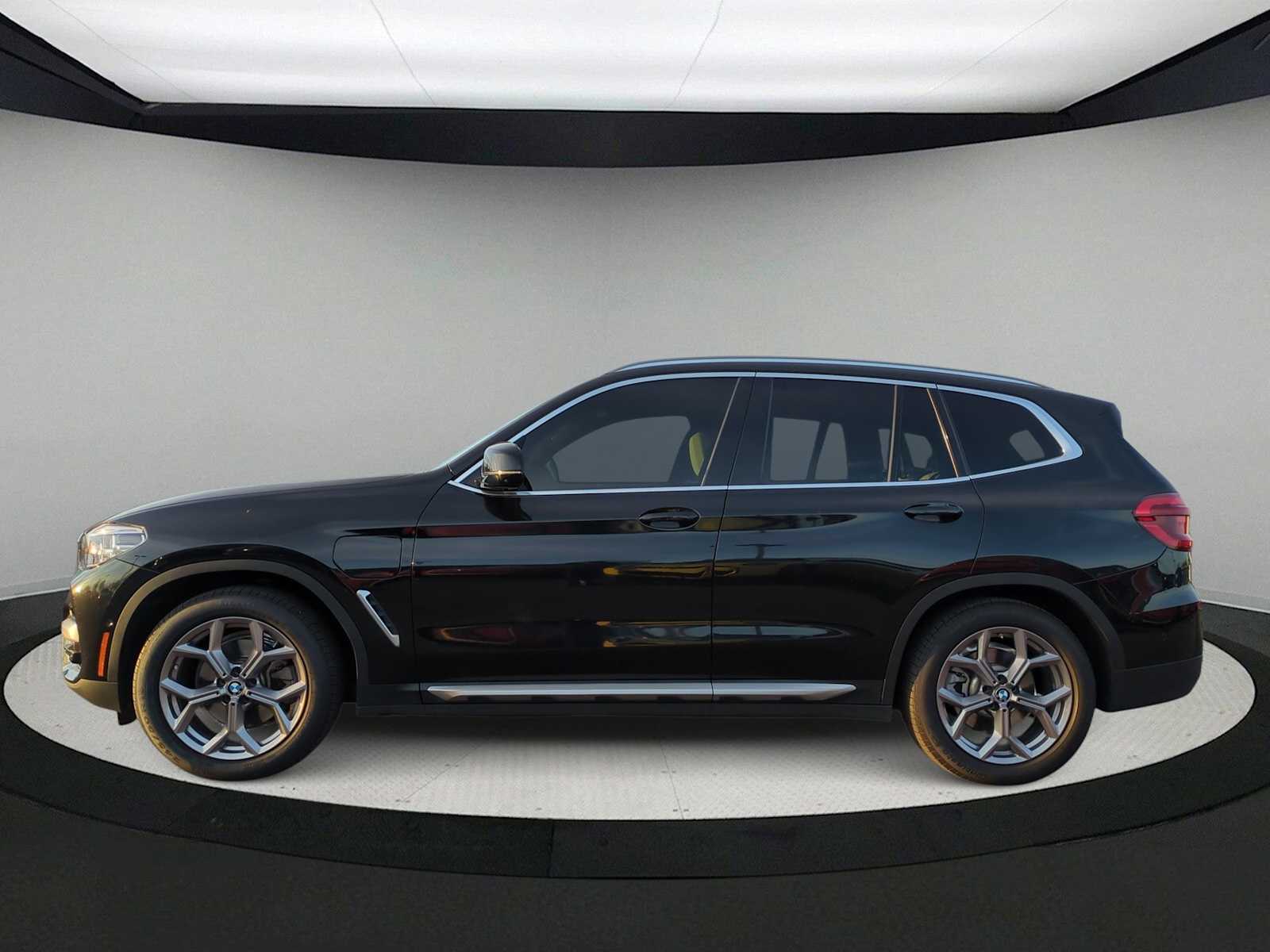 Thumbnail: 2021 BMW X3 - 5