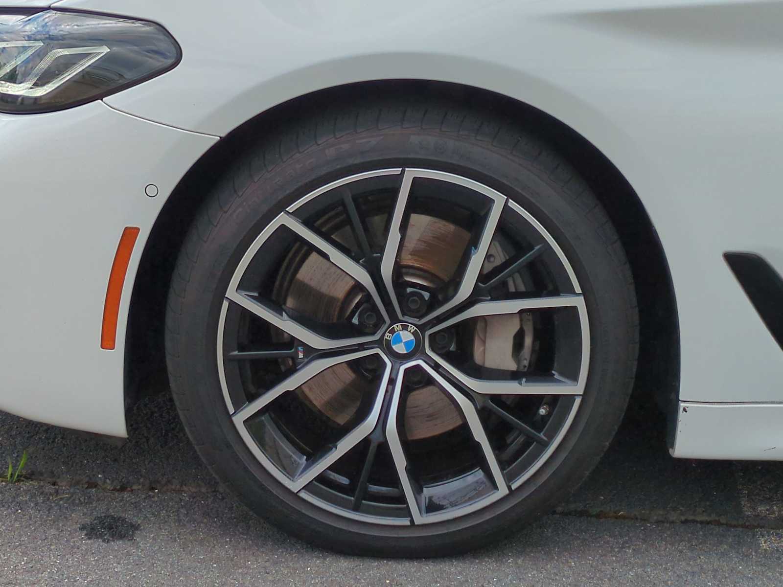 Thumbnail: 2022 BMW 5 Series - 13