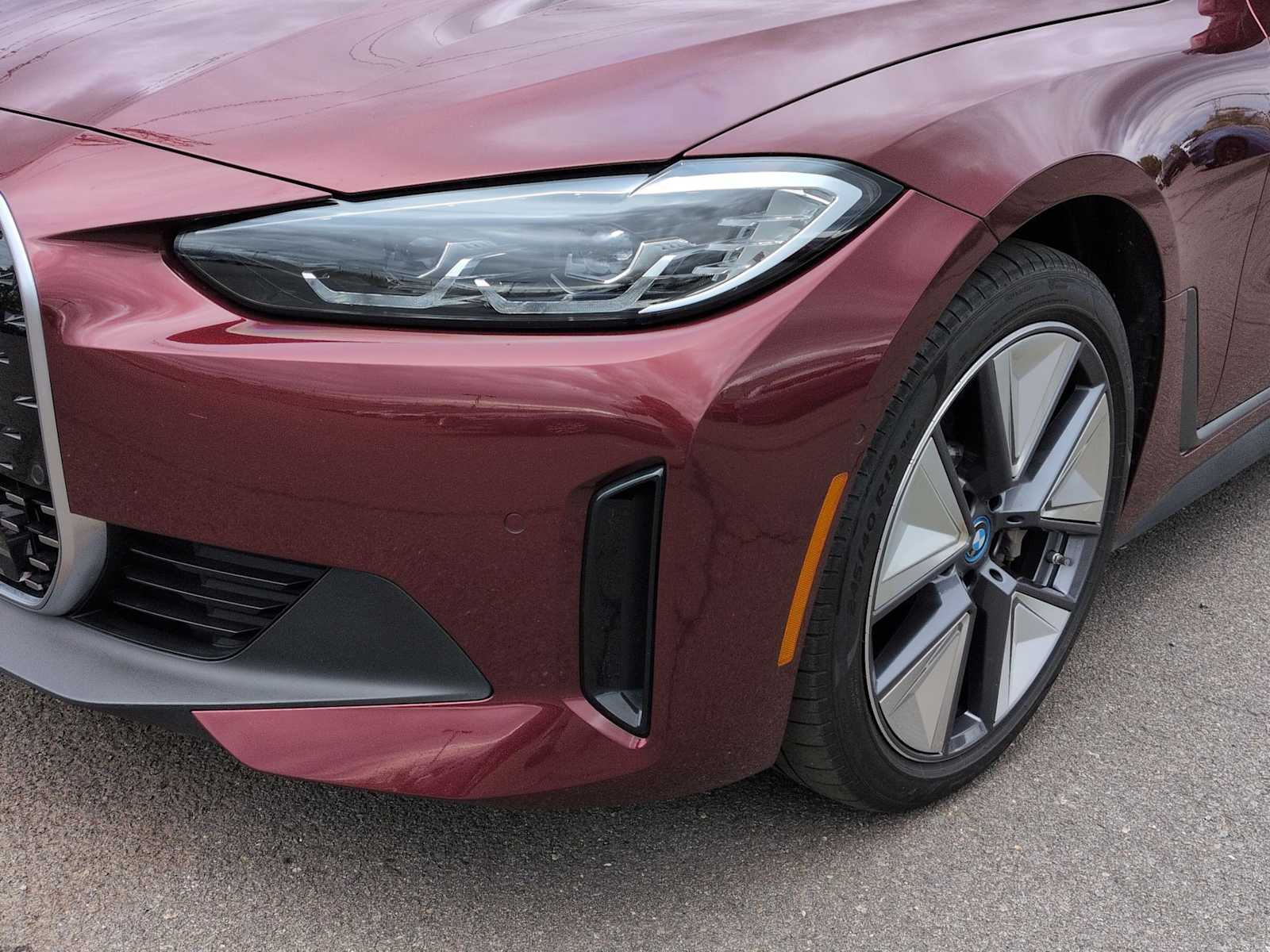 Thumbnail: 2023 BMW i4 - 11