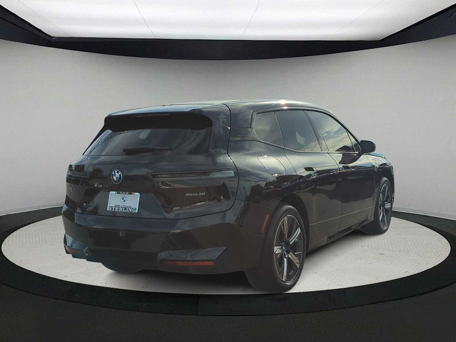 Thumbnail: 2025 BMW iX - 8