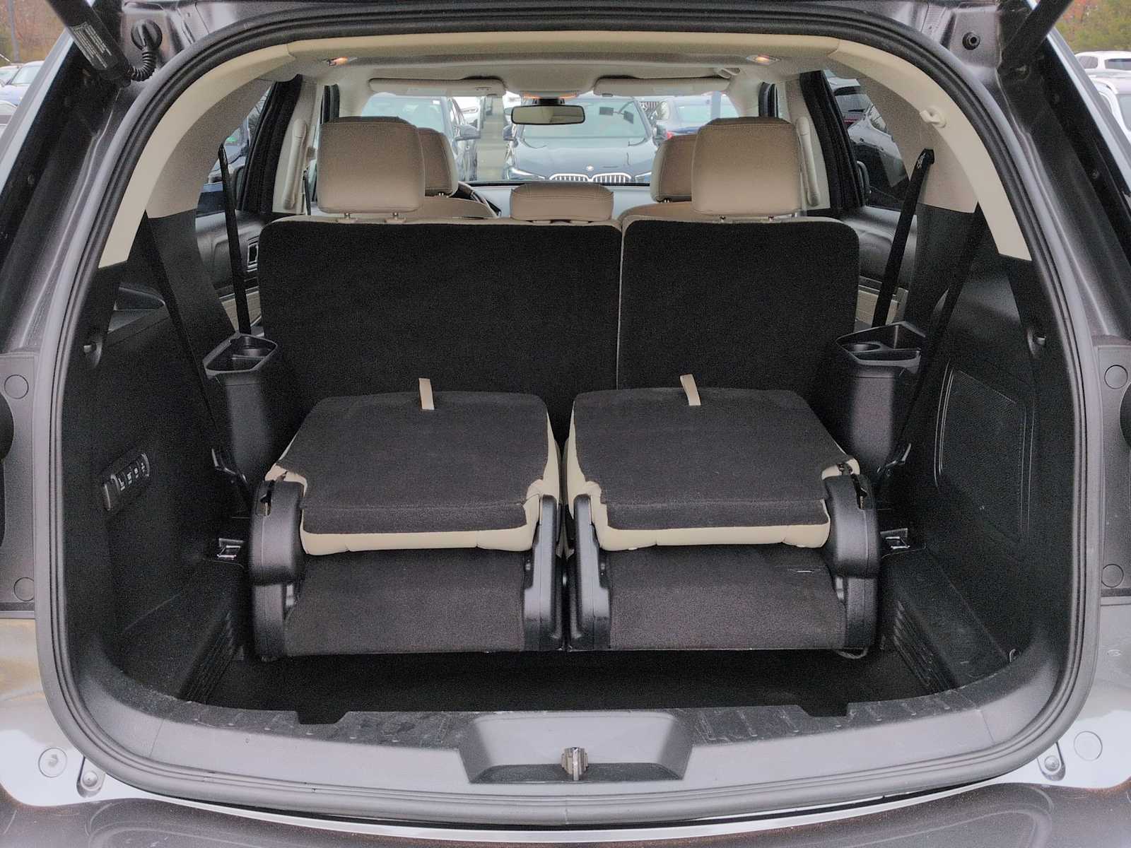 Thumbnail: 2017 Ford Explorer - 36