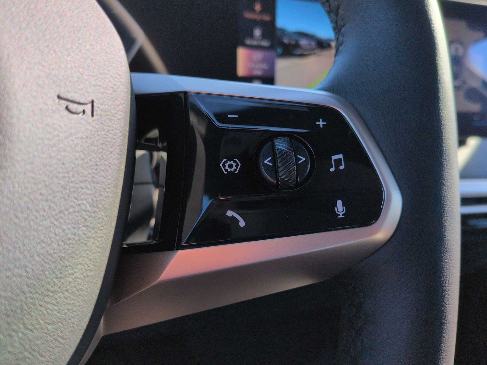 Thumbnail: 2026 BMW iX - 26