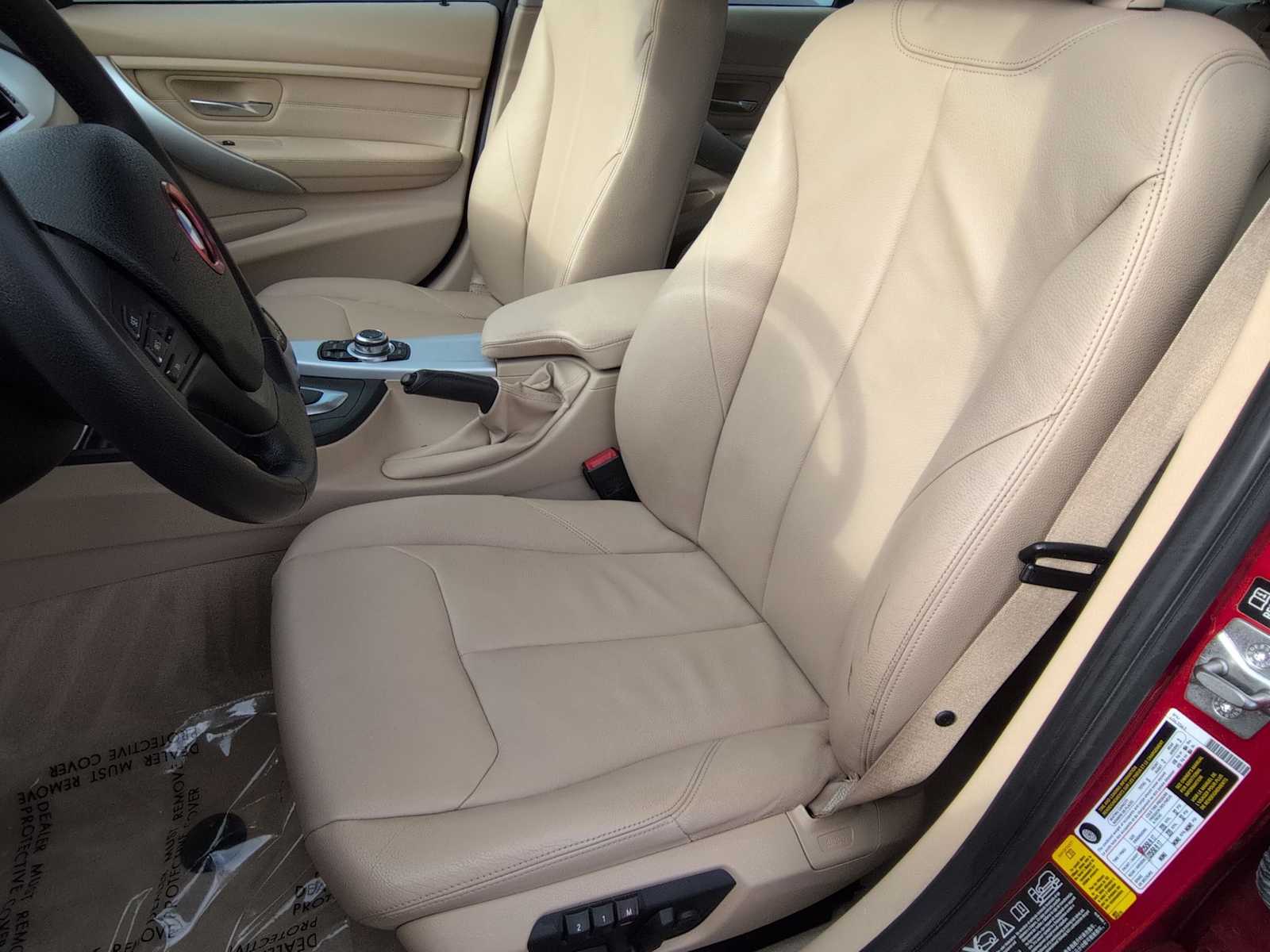 Thumbnail: 2013 BMW 3 Series - 17