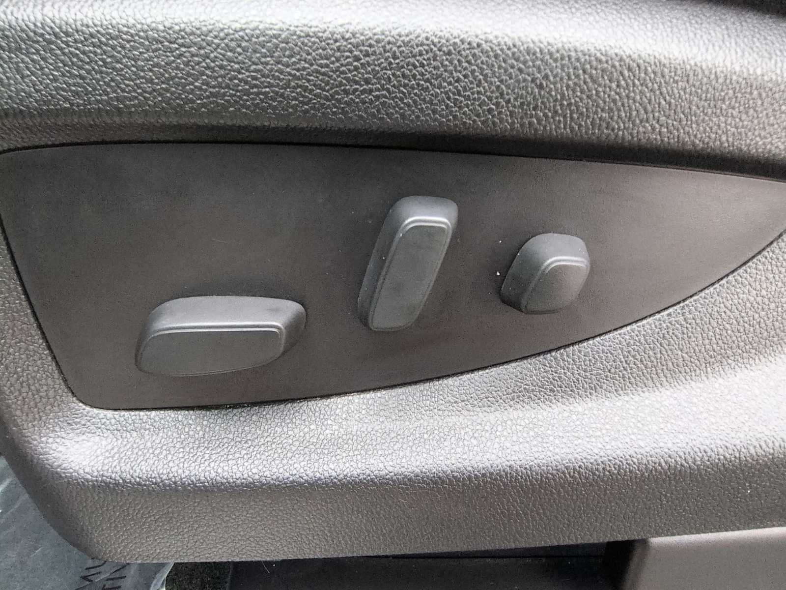 Thumbnail: 2018 GMC Sierra 1500 - 17