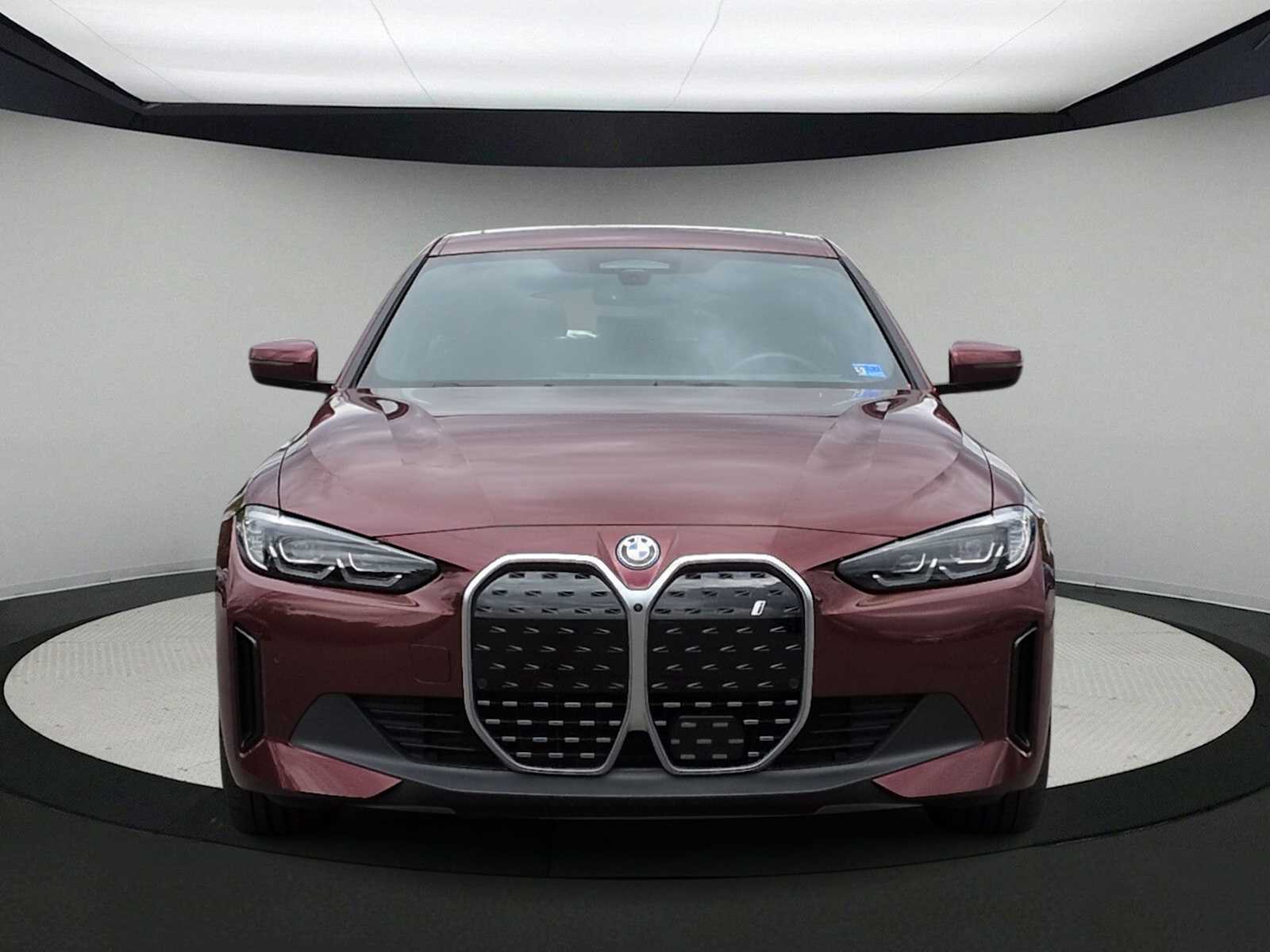 Thumbnail: 2023 BMW i4 - 3