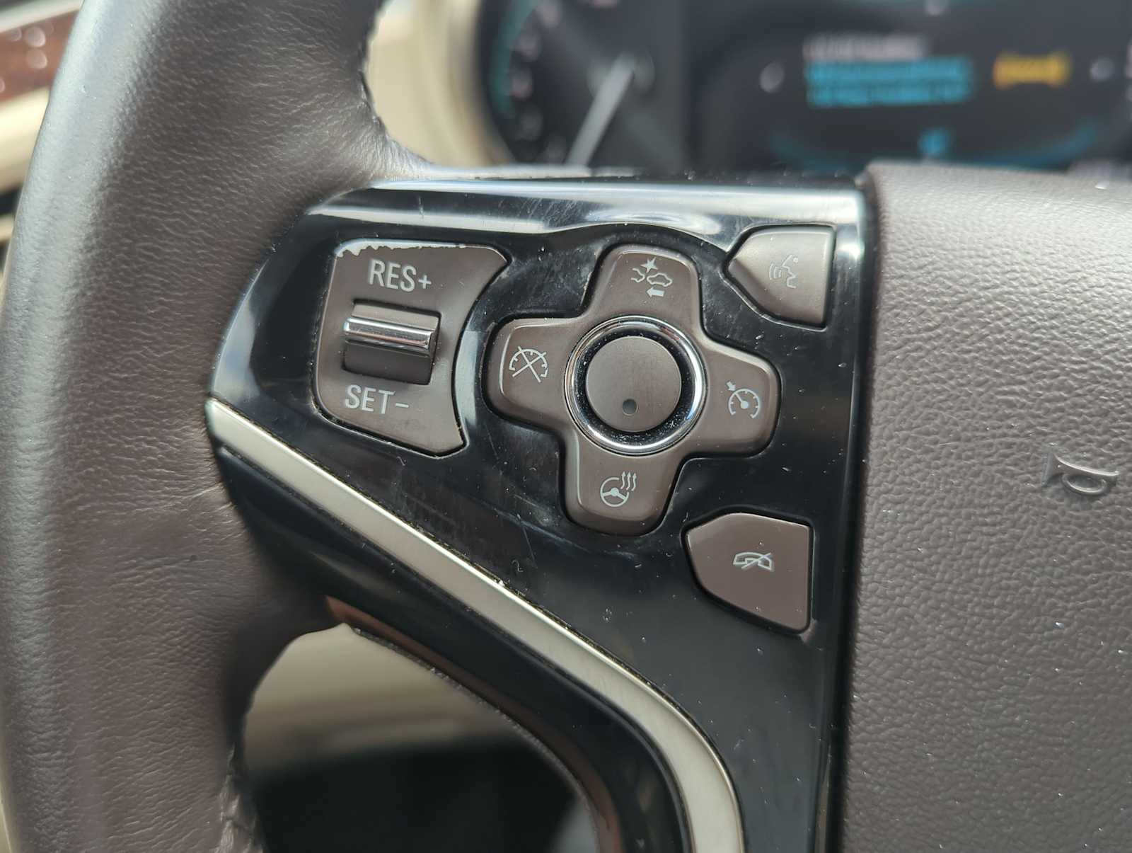 Thumbnail: 2015 Buick LaCrosse - 24
