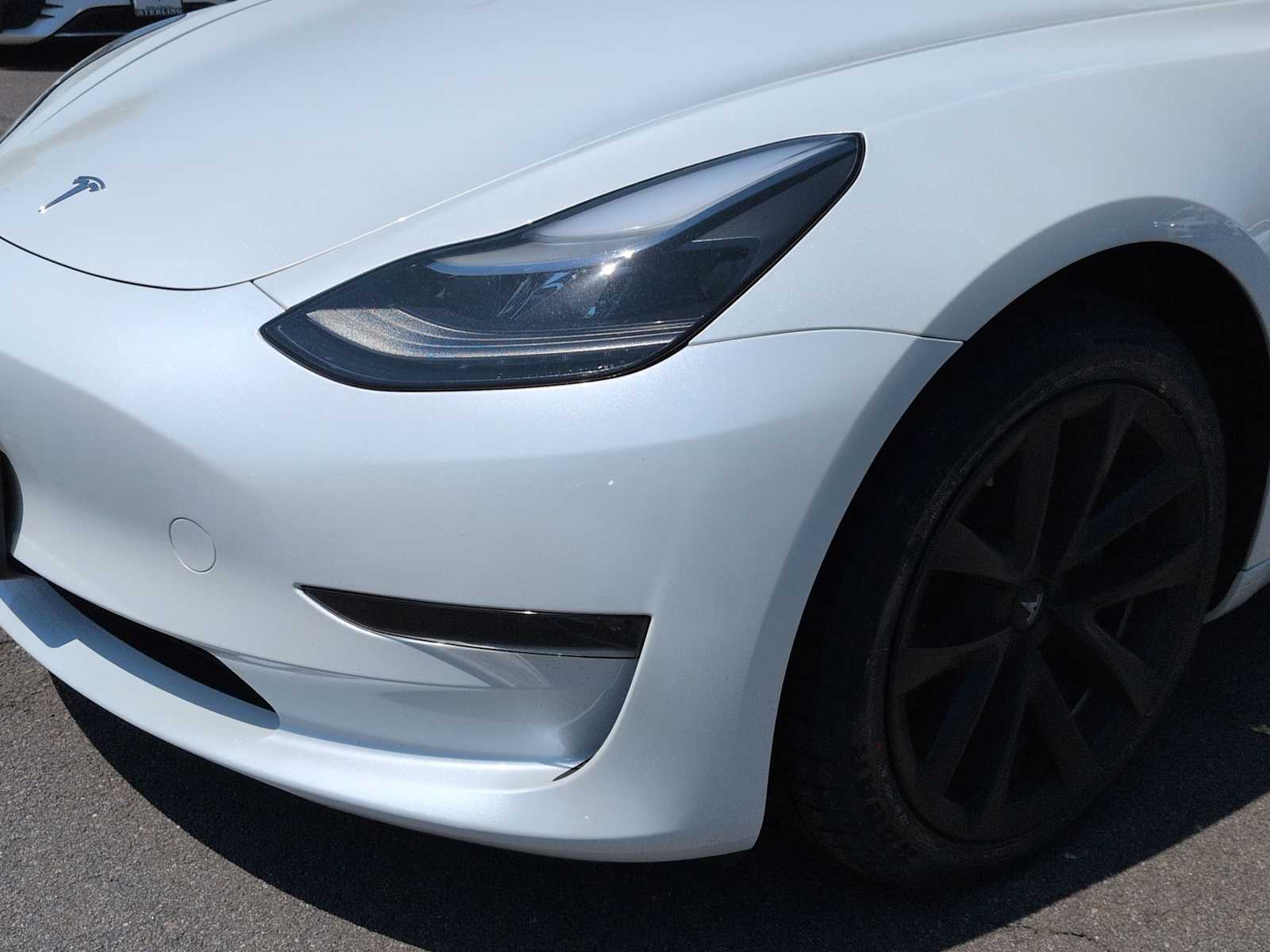 Thumbnail: 2023 Tesla Model 3 - 11