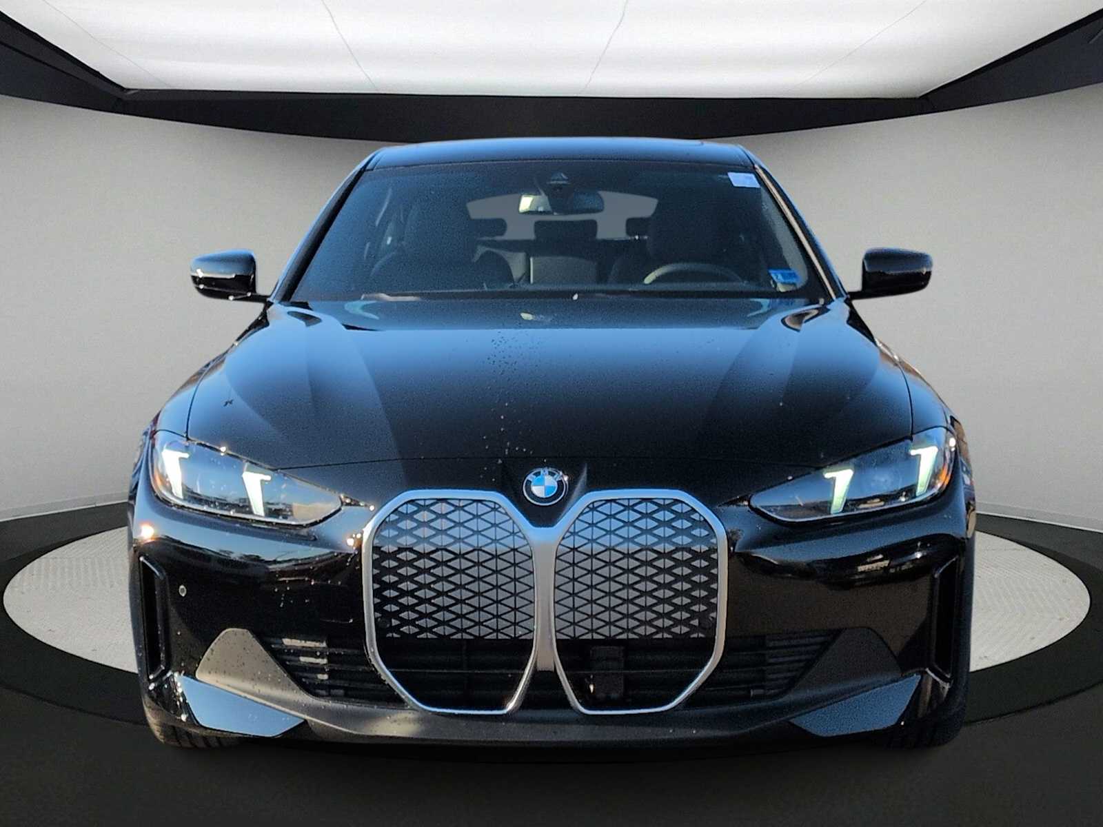 Thumbnail: 2026 BMW i4 - 3