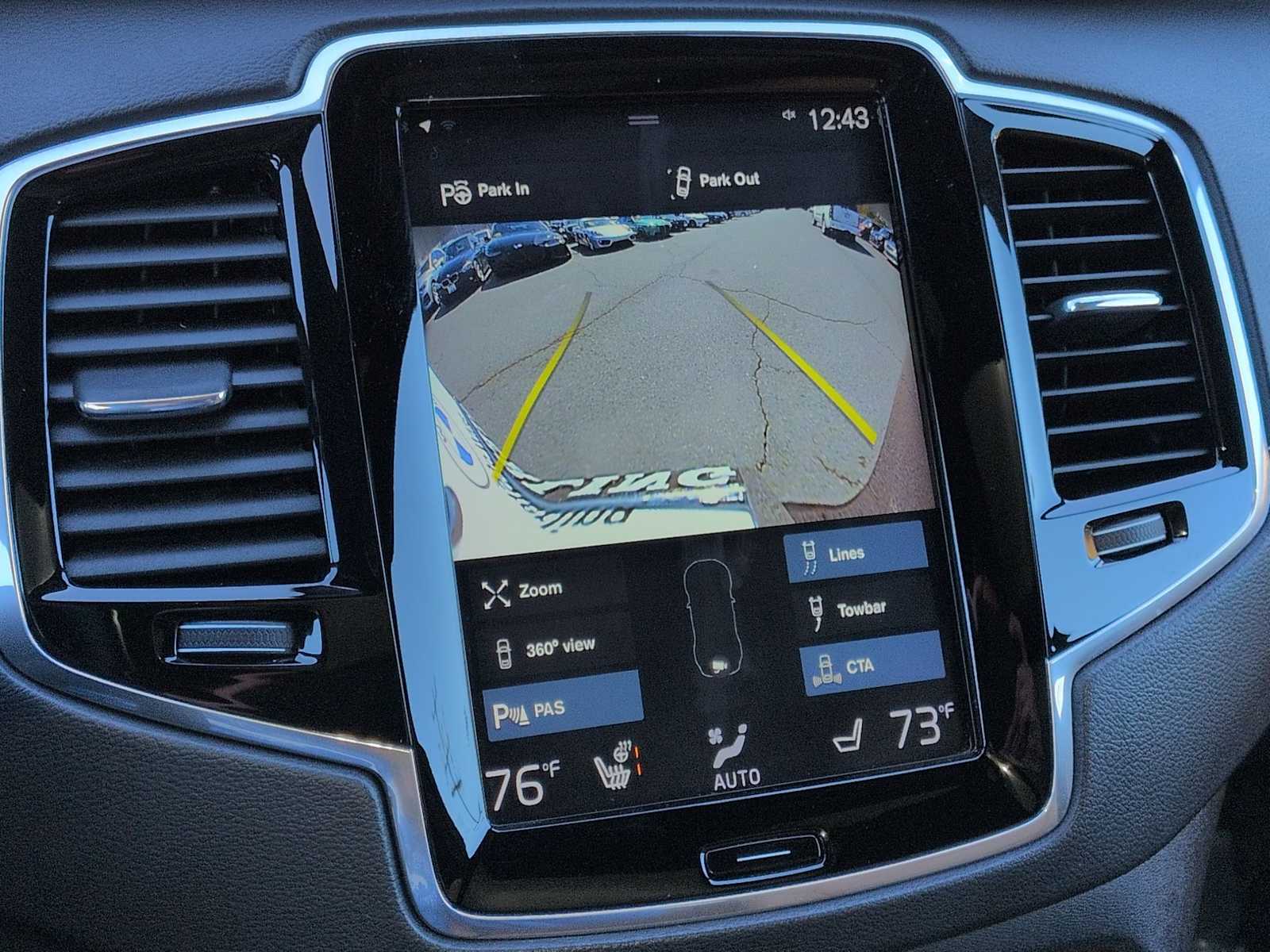 Thumbnail: 2018 Volvo XC90 - 31