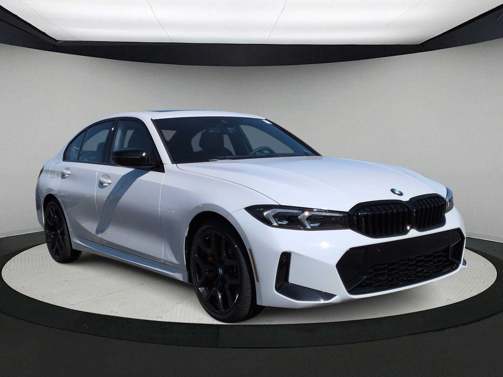 Thumbnail: 2026 BMW 3 Series - 2