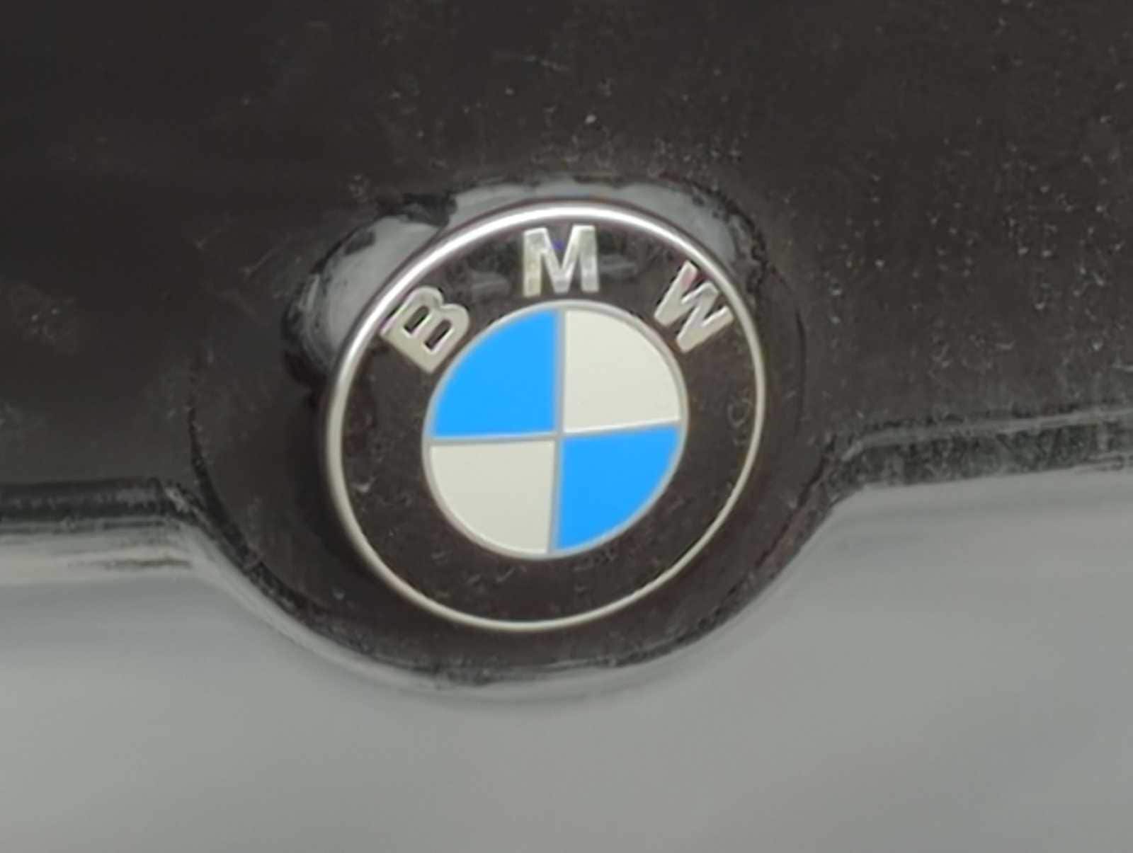 Thumbnail: 2025 BMW M8 - 11
