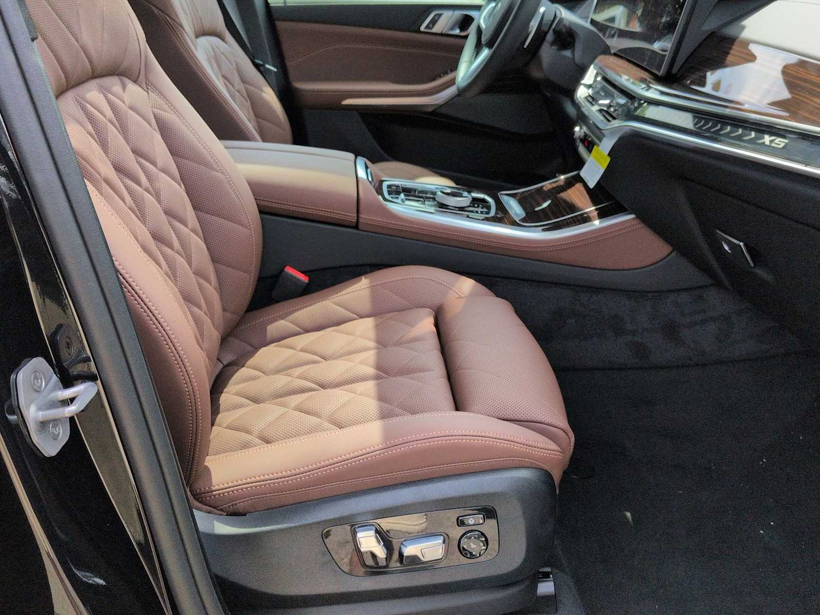 Thumbnail: 2026 BMW X5 - 24