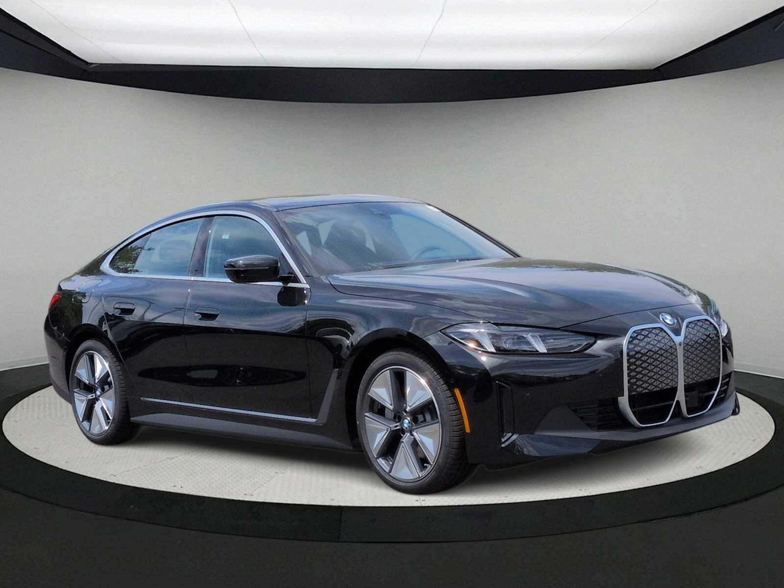 Thumbnail: 2026 BMW i4 - 2