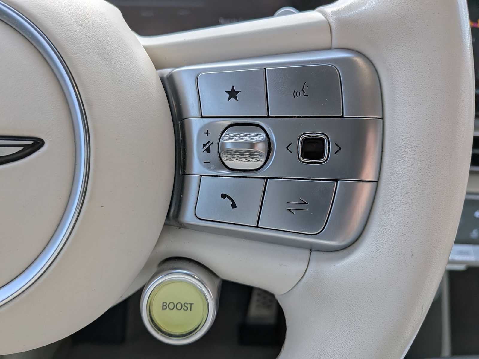 Thumbnail: 2023 Genesis GV60 - 27