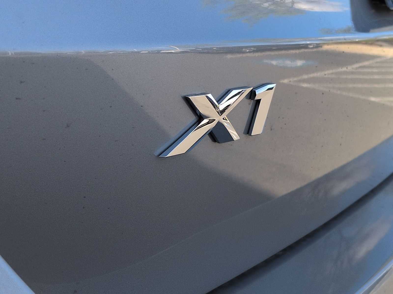 Thumbnail: 2026 BMW X1 - 13