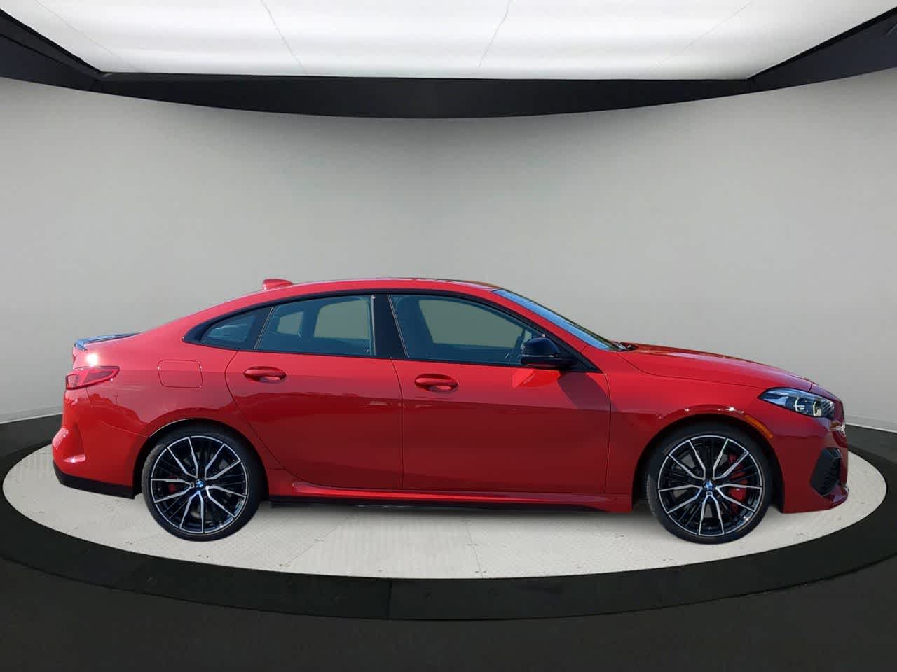 Thumbnail: 2024 BMW 2 Series - 9