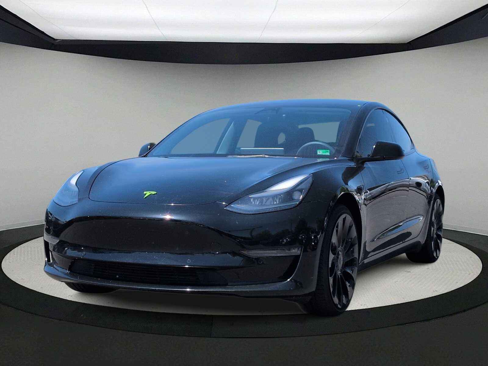 Thumbnail: 2022 Tesla Model 3 - 4
