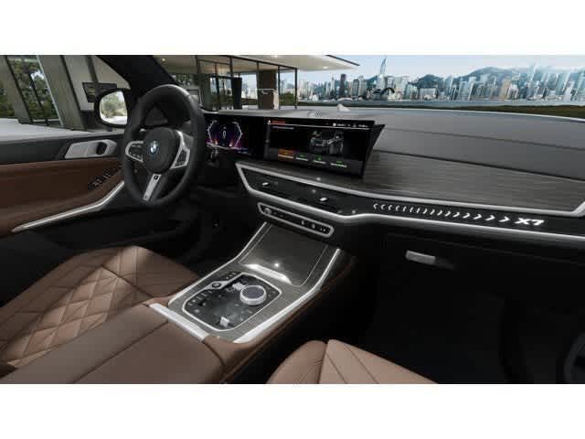Thumbnail: 2026 BMW X7 - 14