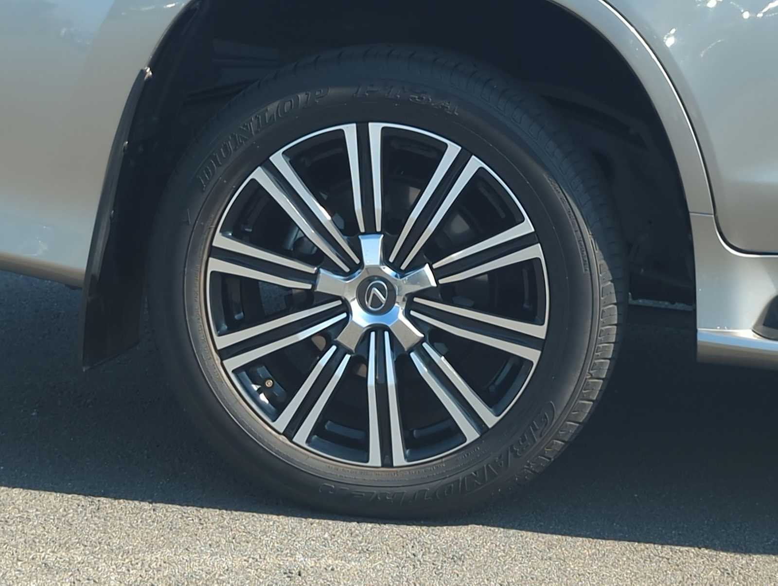 Thumbnail: 2021 Lexus LX - 14