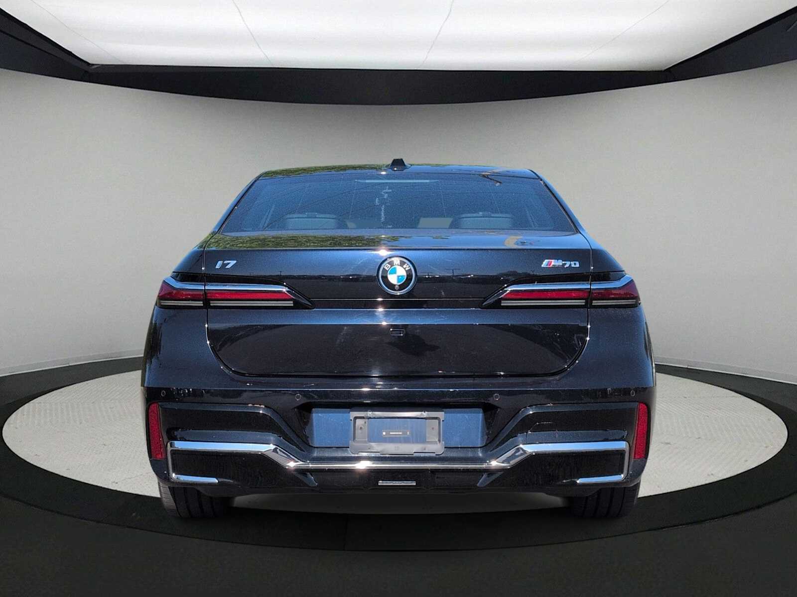 Thumbnail: 2024 BMW i7 - 7