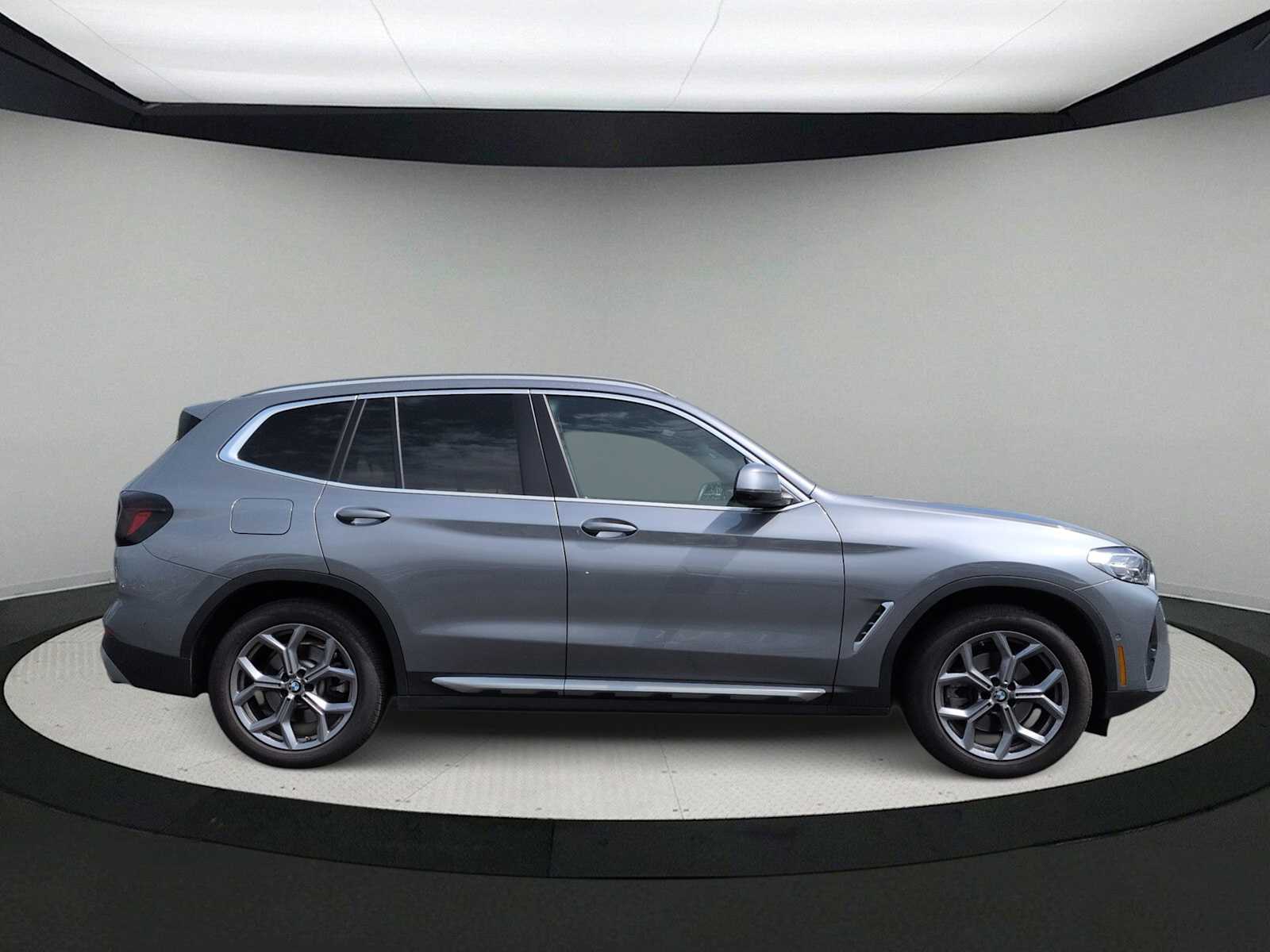 Thumbnail: 2023 BMW X3 - 9