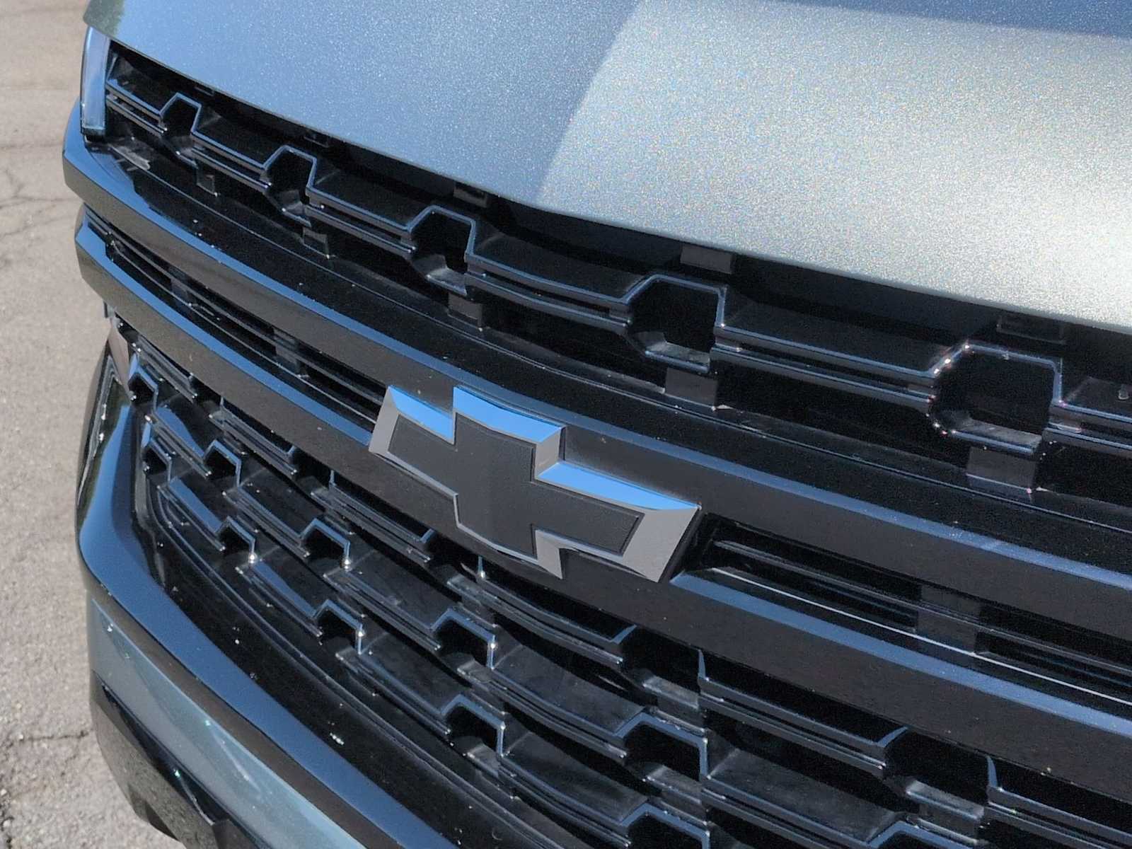 Thumbnail: 2023 Chevrolet Tahoe - 12