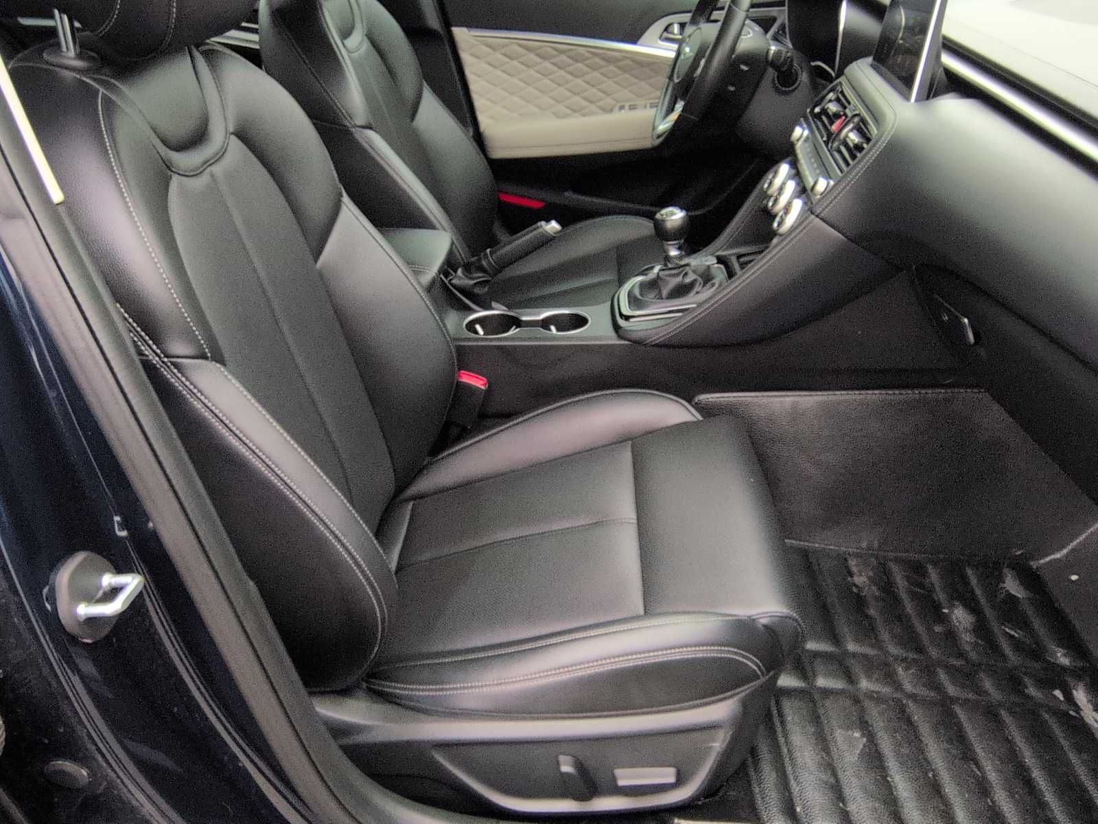 Thumbnail: 2019 Genesis G70 - 21