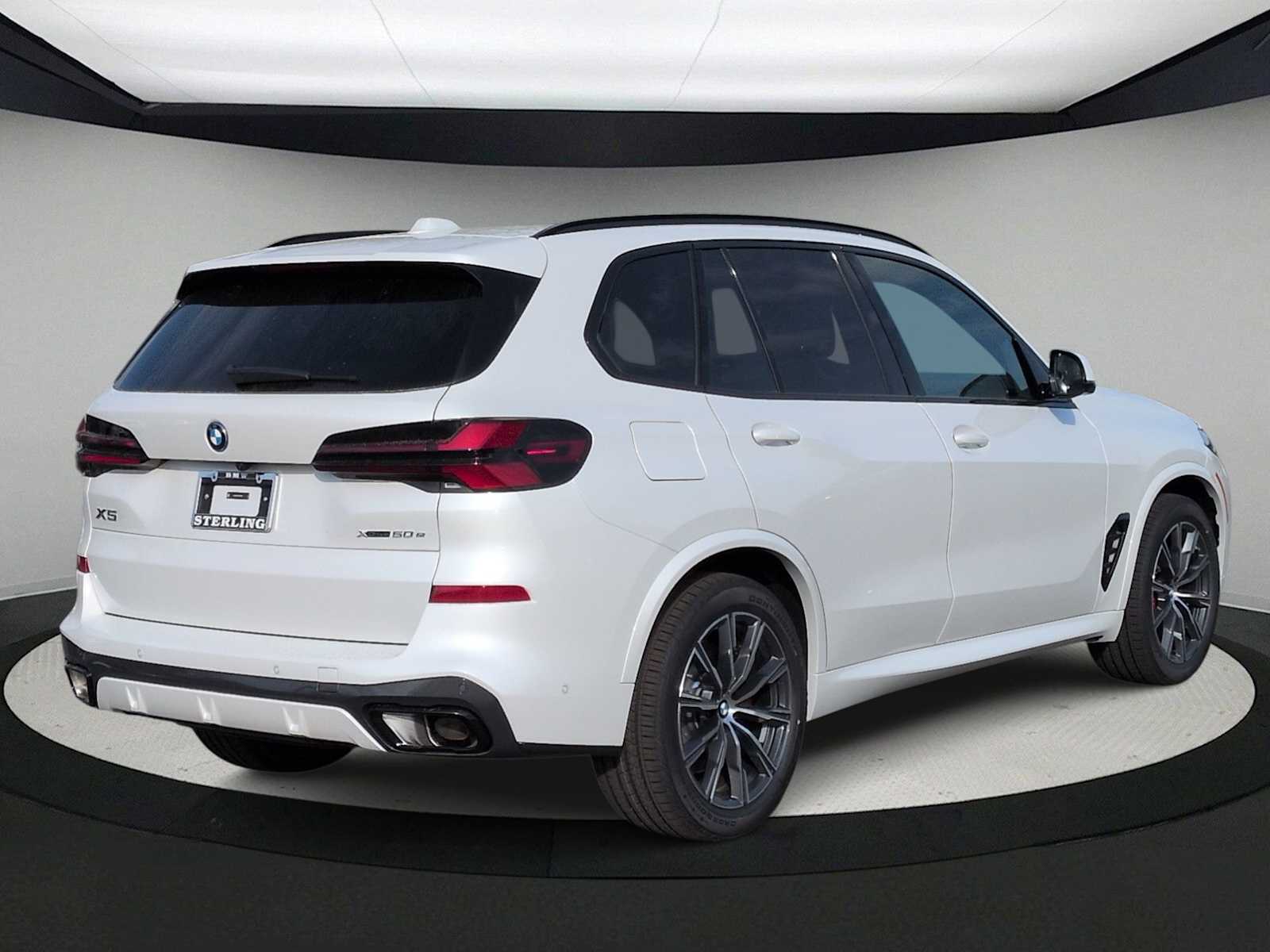 Thumbnail: 2026 BMW X5 - 8