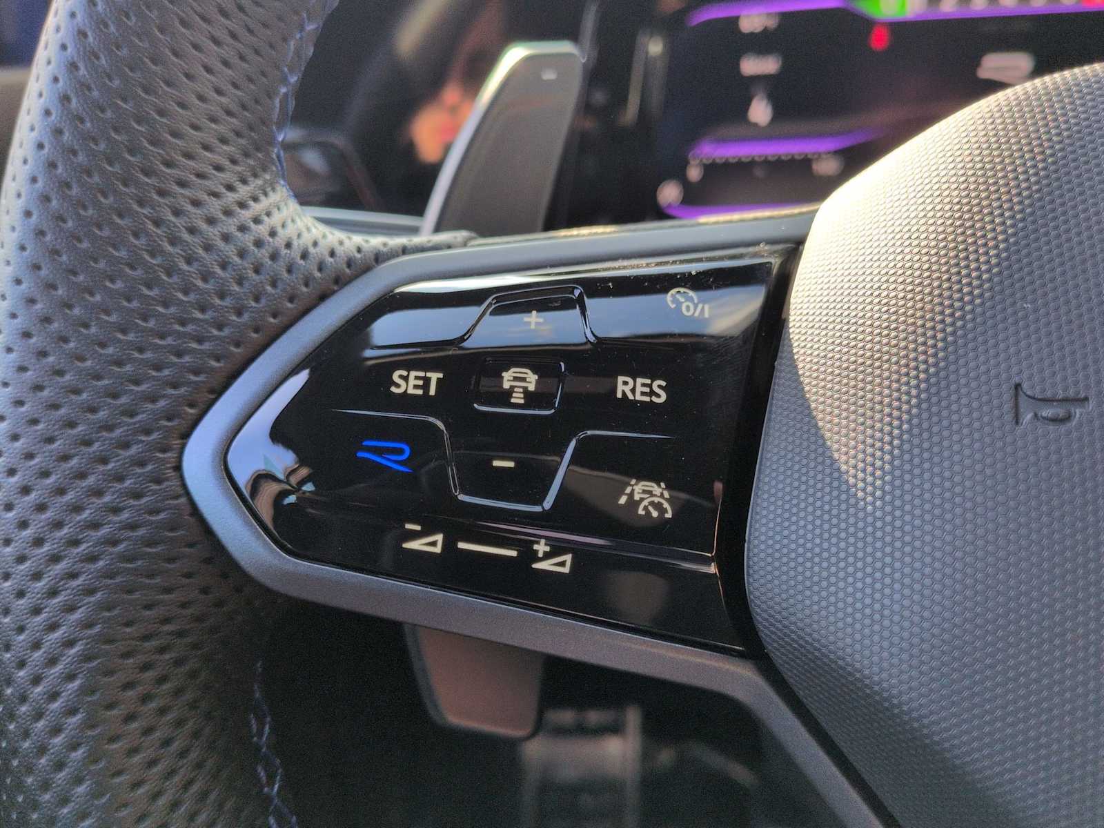 Thumbnail: 2024 Volkswagen Golf - 26