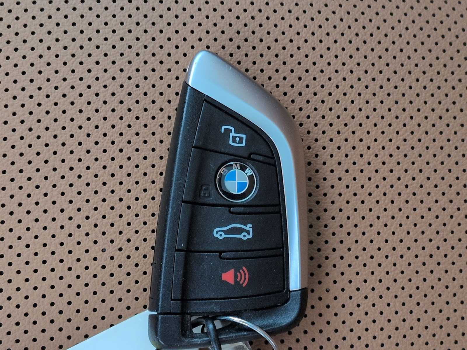 Thumbnail: 2025 BMW 3 Series - 37