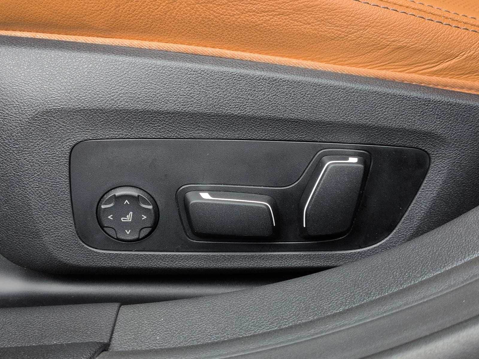 Thumbnail: 2024 BMW i4 - 18