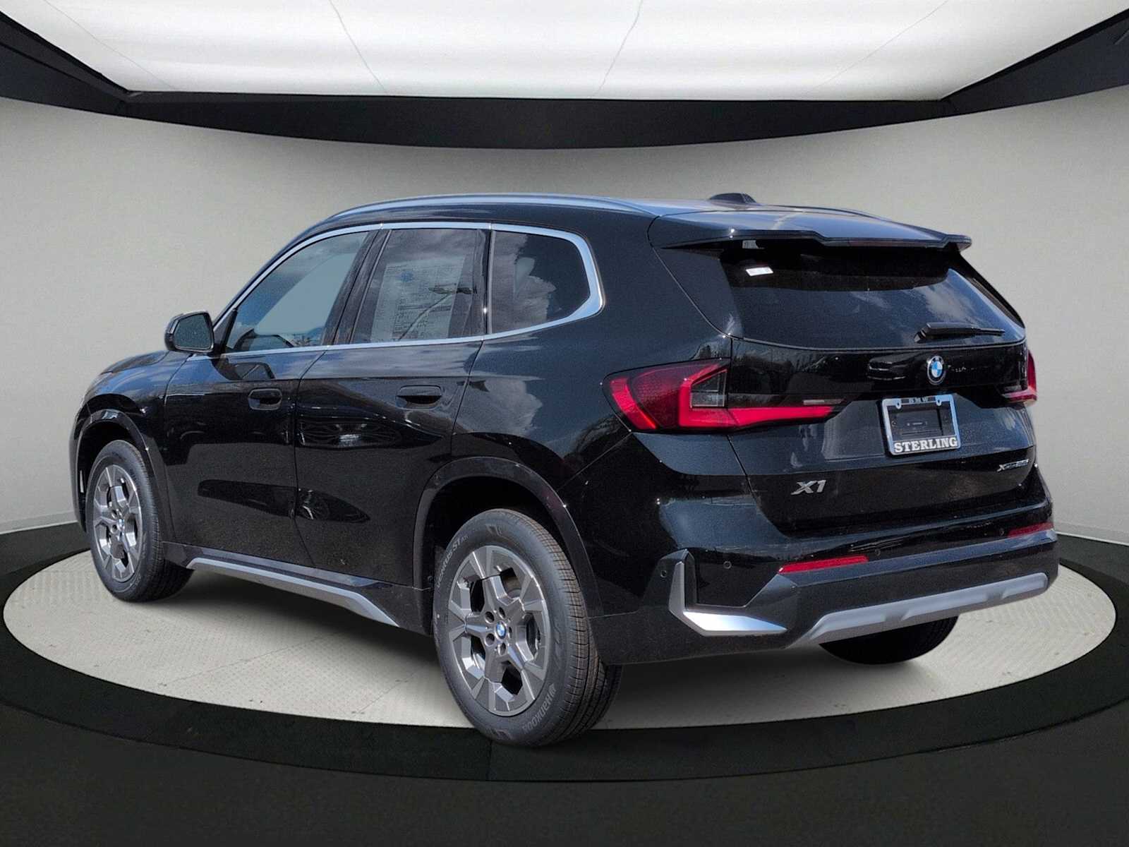Thumbnail: 2026 BMW X1 - 6