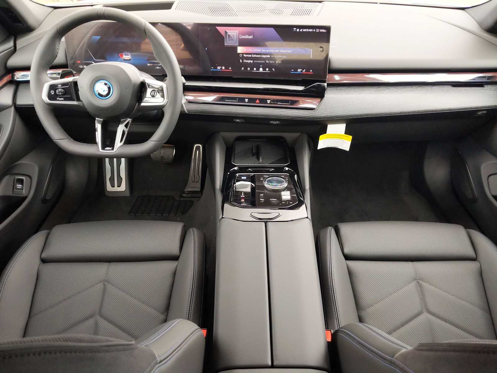 Thumbnail: 2025 BMW i5 - 15