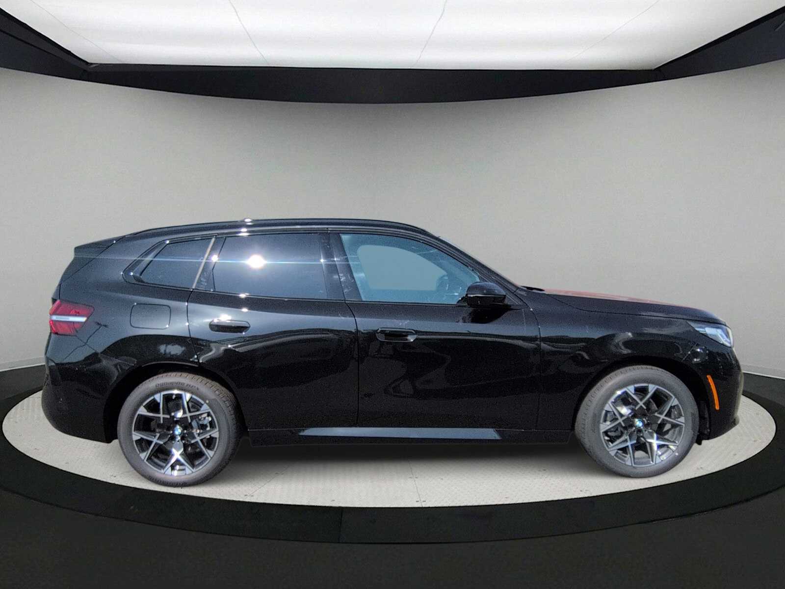 Thumbnail: 2026 BMW X3 - 9